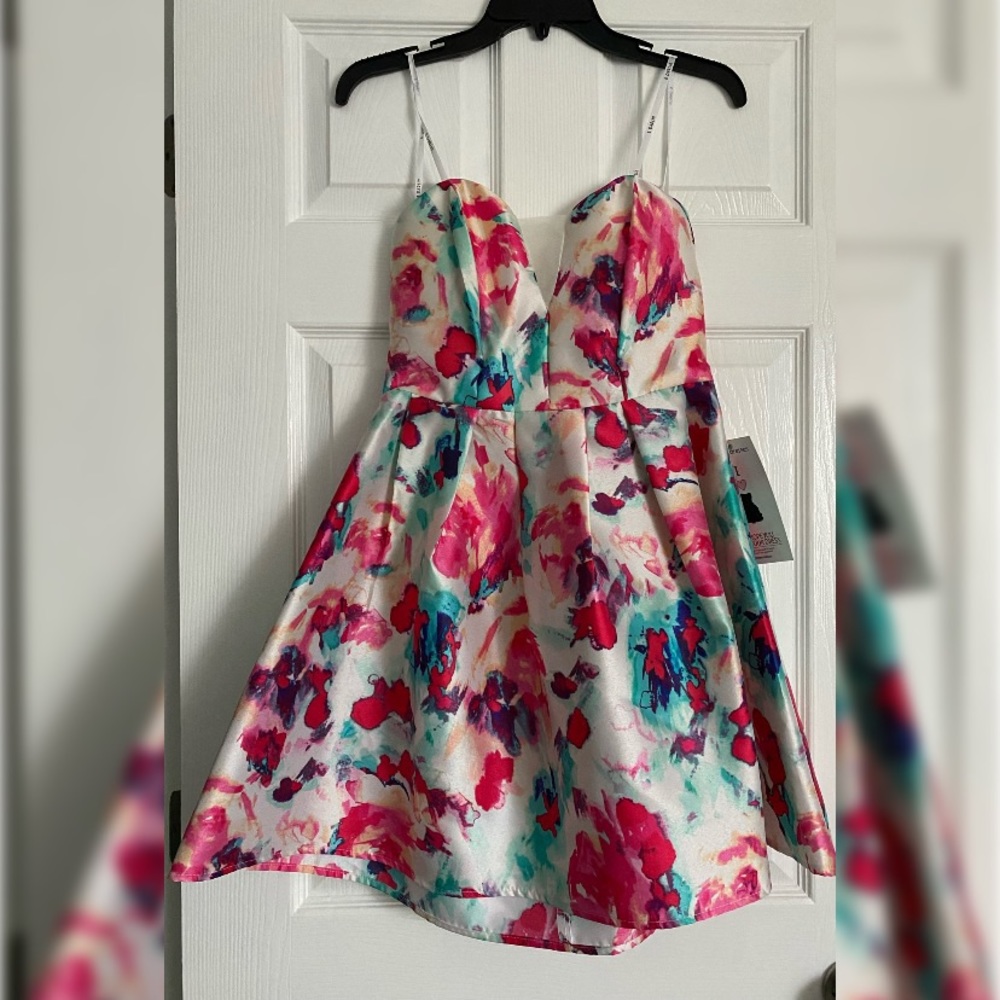 Strapless short colorful dress size 9/10